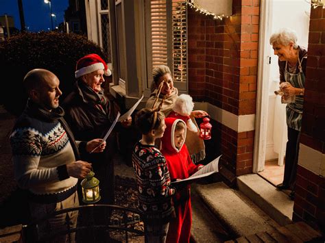 Christmas Caroling Tips