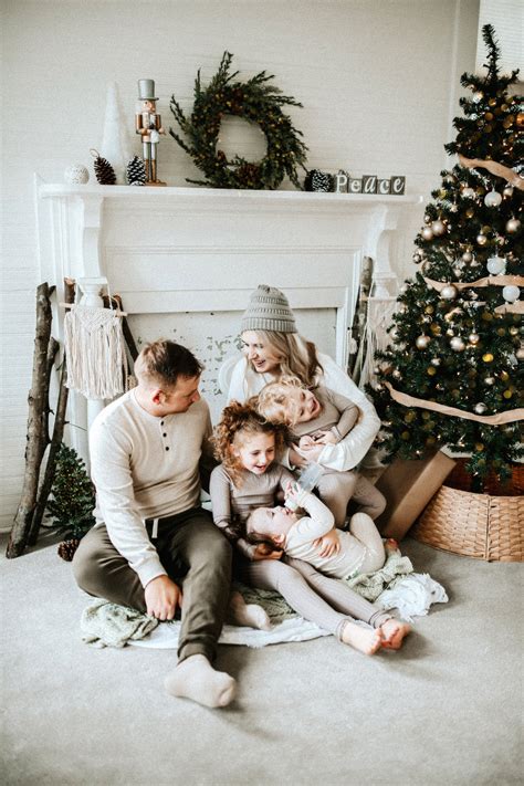 Christmas family photoshoot location ideas