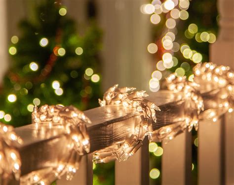 Christmas Light Bulb Garland Ideas