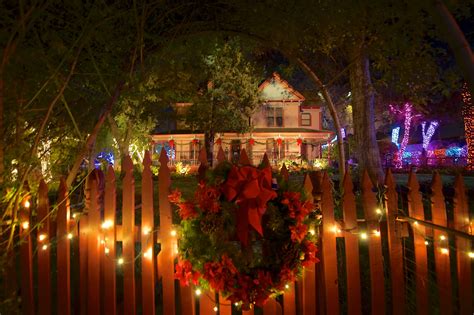 Christmas Light Displays in Plano, TX