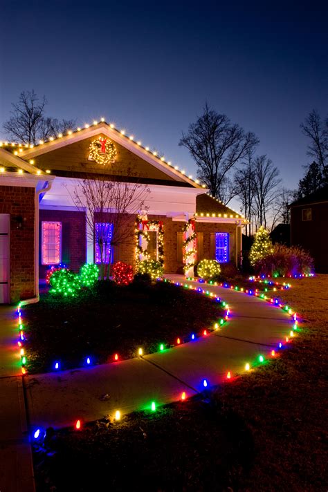 Christmas Light Installation Idea 1