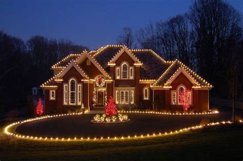 Christmas Light Installation Idea 5