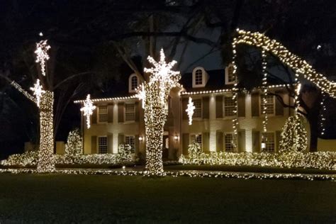 Christmas Lights Festival in River Oaks Houston