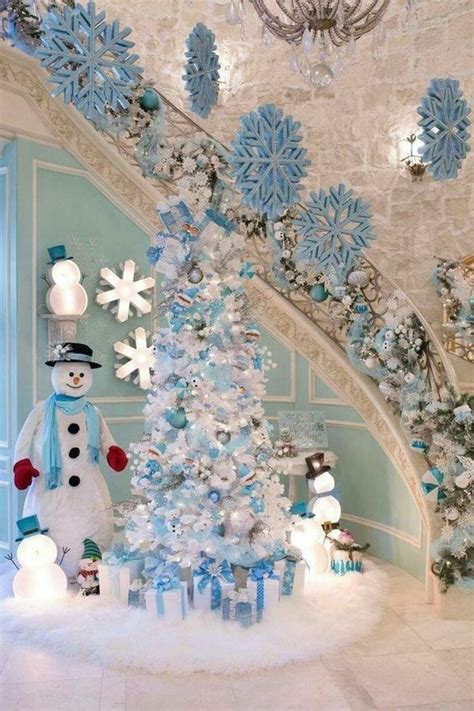 Winter wonderland Christmas tree decorating ideas