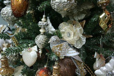 Christmas Tree Decorations Wholesale