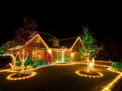 Christmas Tree Lighting Ideas