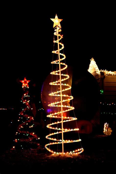 Christmas tree lights in a wreath-like design