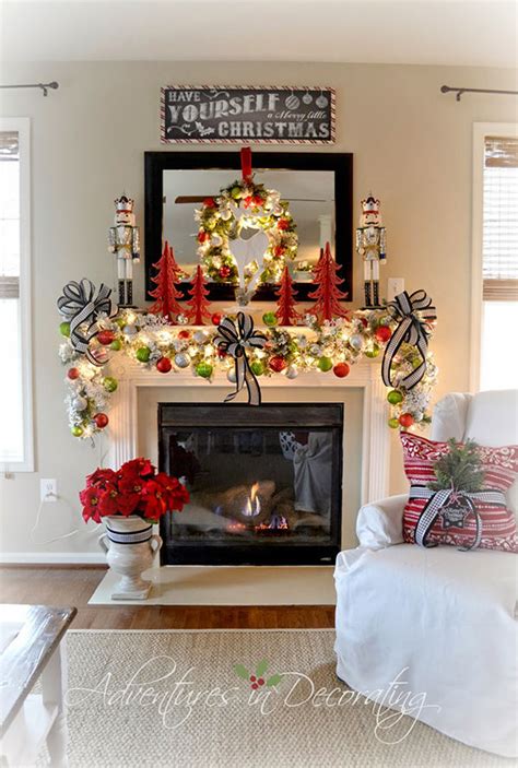 Christmas Wreath Ideas for Your Mantel