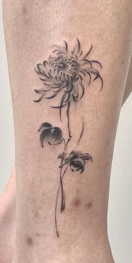 Chrysanthemum tattoo design ideas