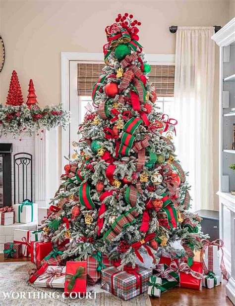 Classic red and green Christmas tree