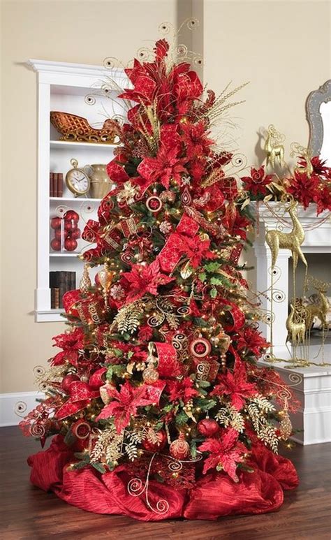 Classic Red Christmas Tree Decorations Image 7