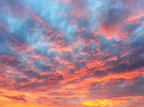 Description of Clouds at Sunset