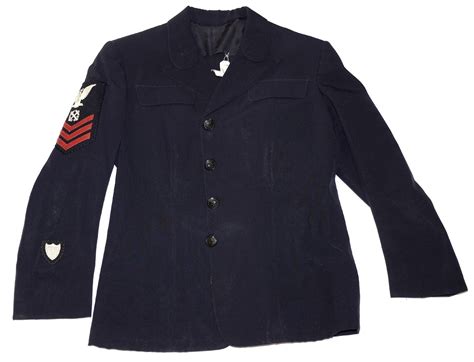 Coast Guard uniforms during World War II