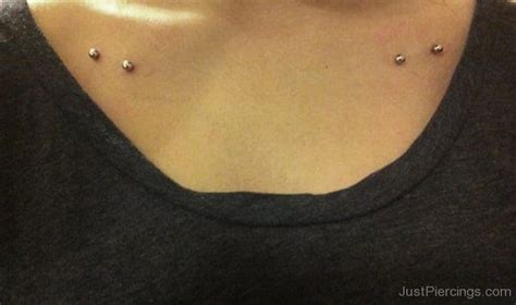 Collarbone surface piercing jewelry