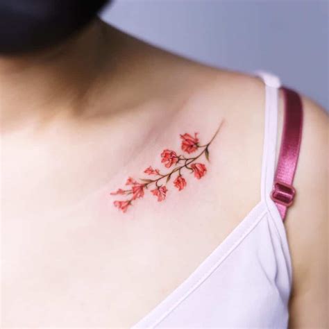 Collarbone tattoo placement