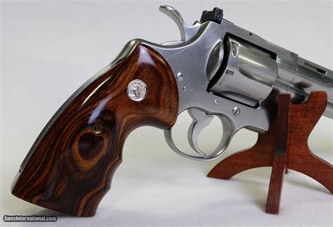 Colt 357 Magnum Revolver Grips