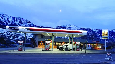 Conoco Gas Station