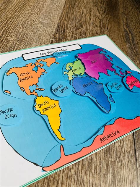 Continents maps for learning