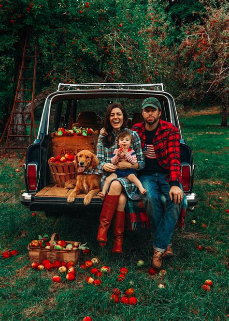 Cozy Fall Family Sessions