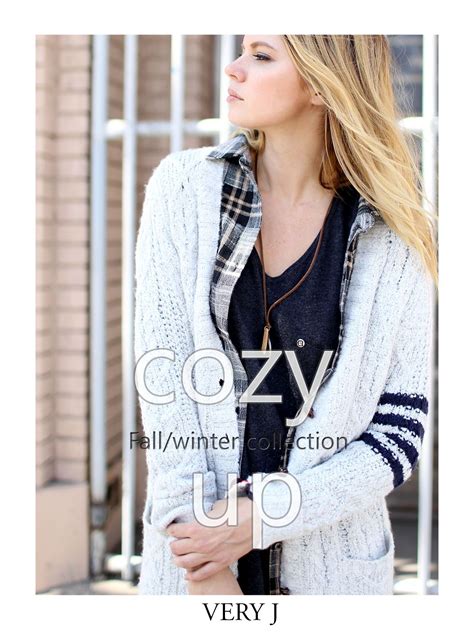 Cozy Sweaters PowerPoint Template