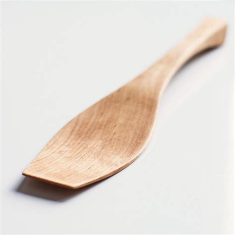 Crafting Kitchen Utensils with Wooden Spatula Template