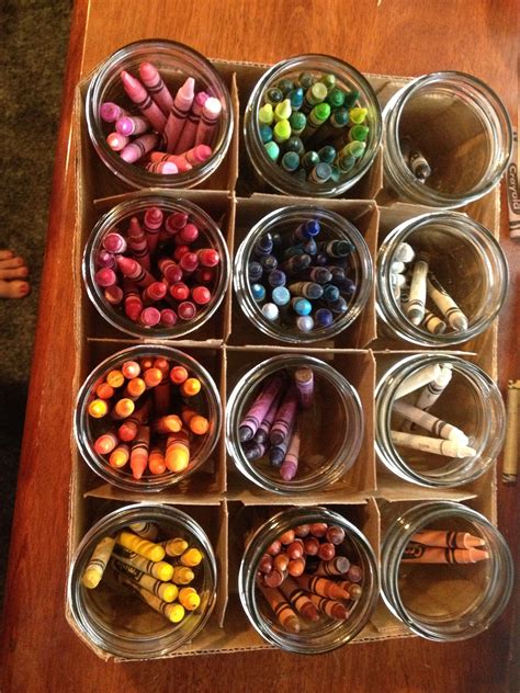 Image of a crayon organization idea