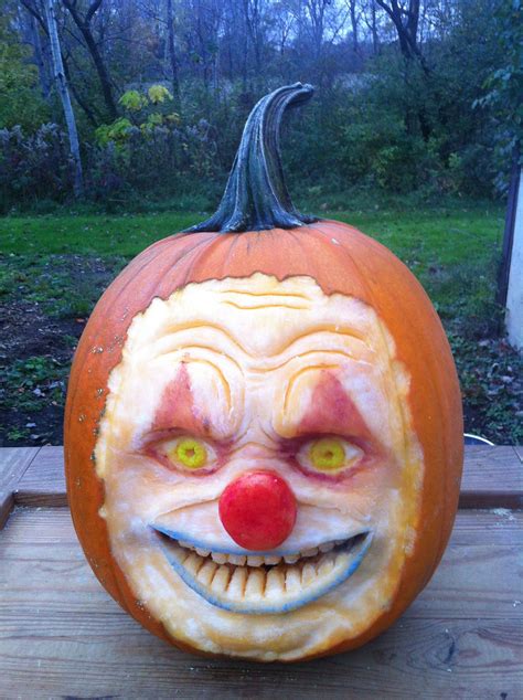 Creepy clown pumpkin carving