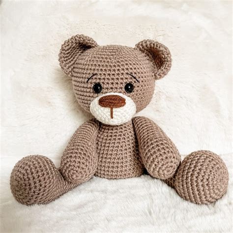 Crochet bear pattern