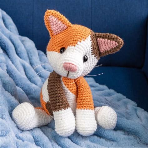 Crochet kitten pattern