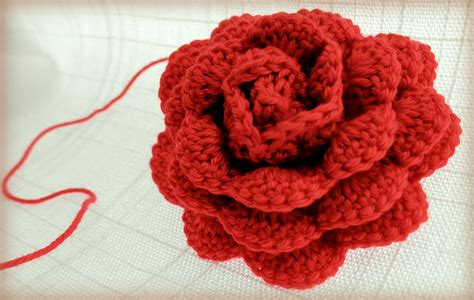 Crocheted Rose Tutorial