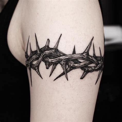 Crown of thorns tattoo design