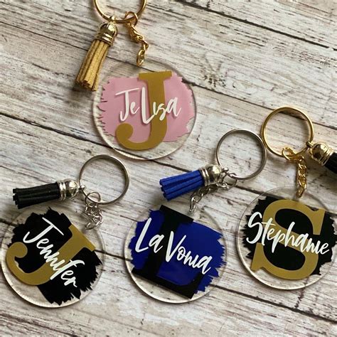 Customizable keychain