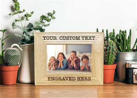 Customizable picture frame