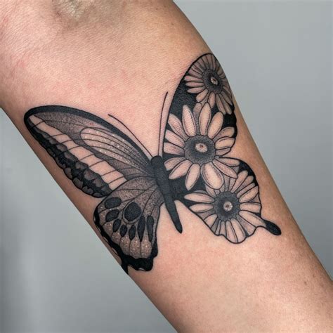 Daisy Butterfly Tattoo Design