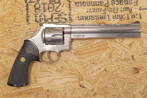 Dan Wesson 44 Mag Revolver Shooting