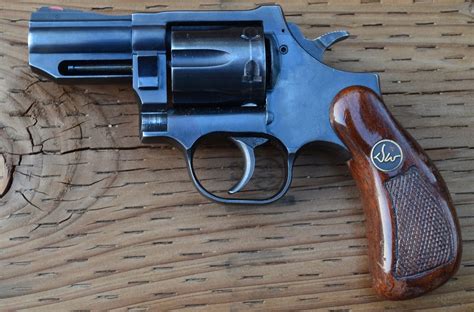 Dan Wesson Revolver History