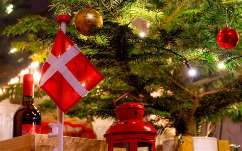 Danish Christmas Tree Decorating Traditions