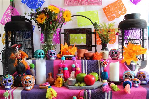 Day of the Dead altars