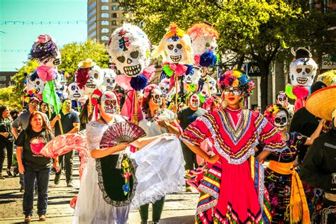 Day of the Dead traditions