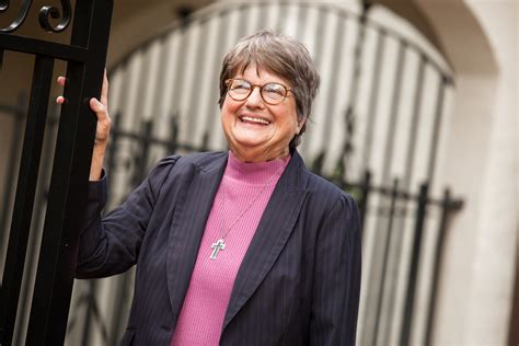 Sister Helen Prejean visiting a death row inmate