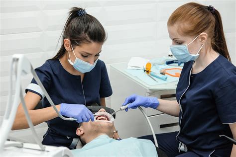 Dental Assistant Career