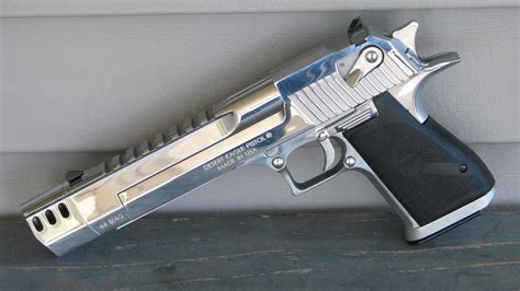 Desert Eagle Pistol Picture