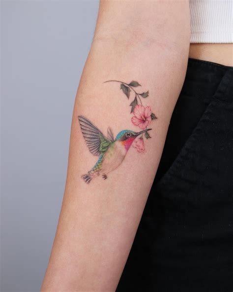 Design options for hummingbird flower tattoos