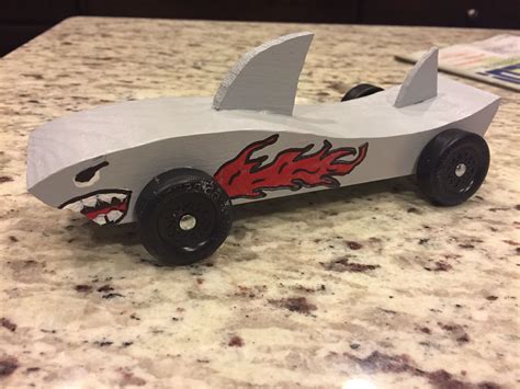 Designing a Shark Pinewood Derby Car Template