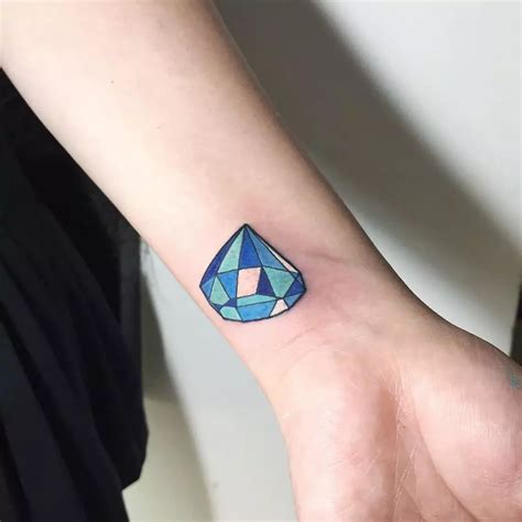 Diamond tattoo ideas for women