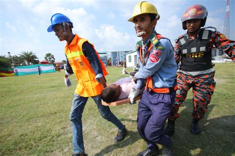 Disaster preparedness training for civilians