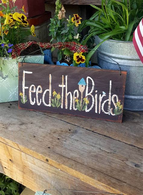 DIY Yard Sign Ideas