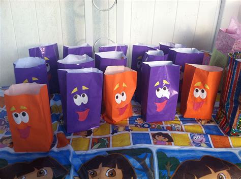 Dora Backpack Face Activity