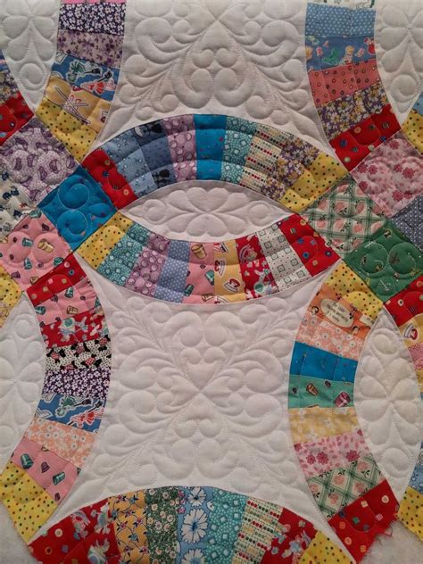 Double Wedding Ring with Hearts Quilt Pattern