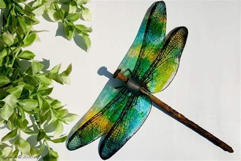 Card making and gift tags with dragonfly wings